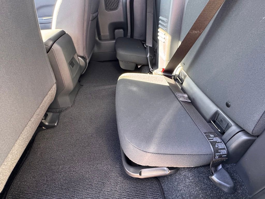 New 2026 Nissan Frontier S image 12