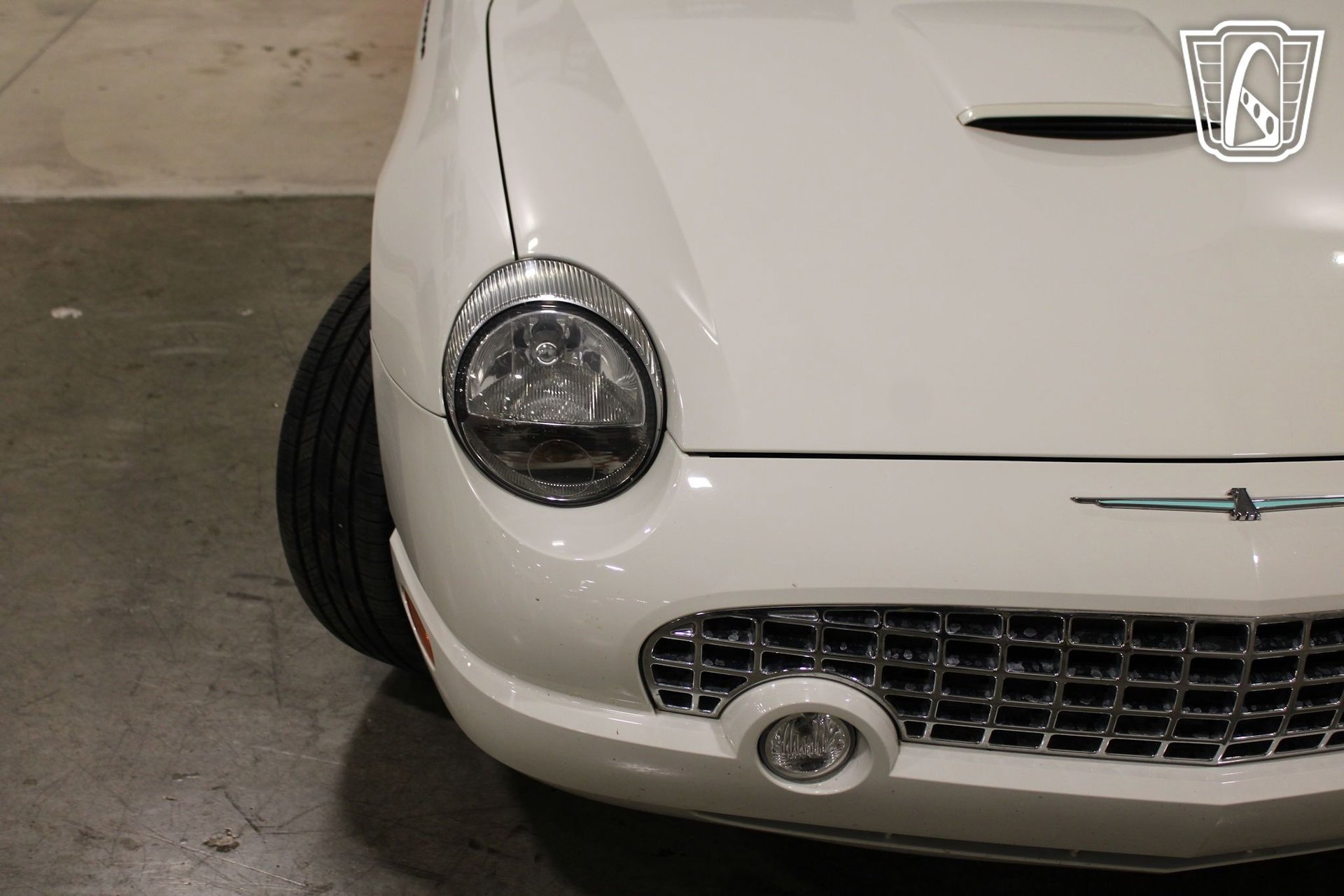 Used 2002 Ford Thunderbird image 22