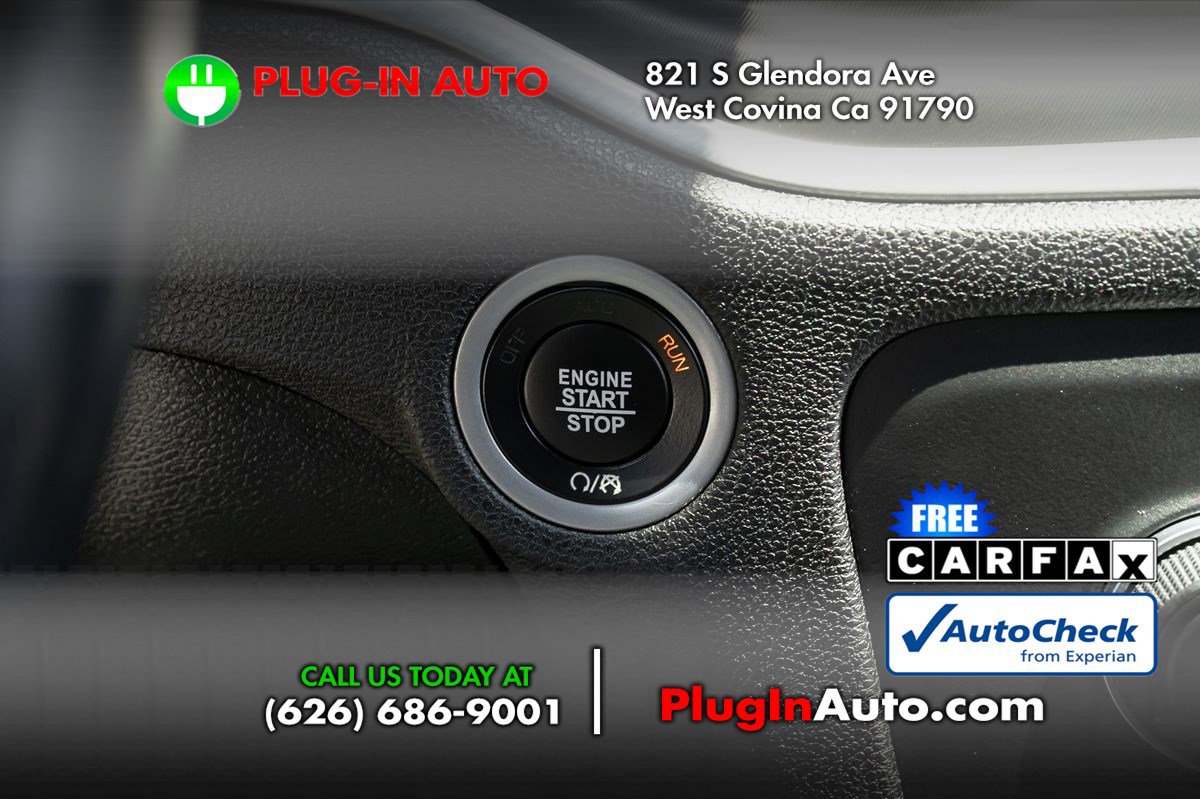 Used 2022 Dodge Charger SXT RWD image 16