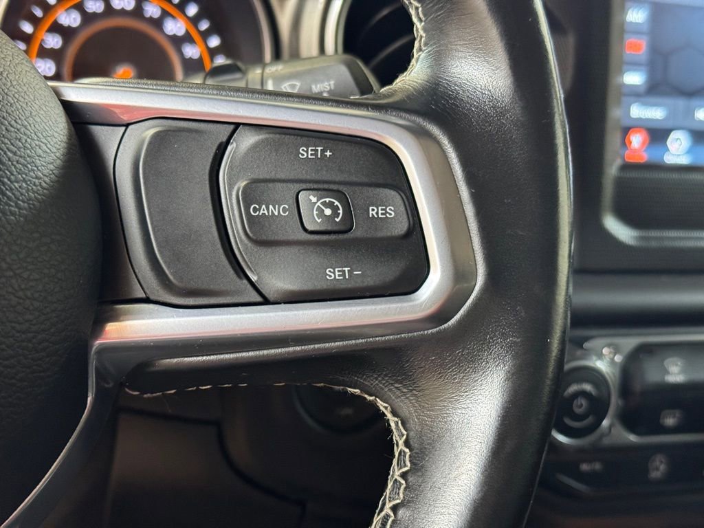 Used 2019 Jeep Wrangler Unlimited Sahara image 34