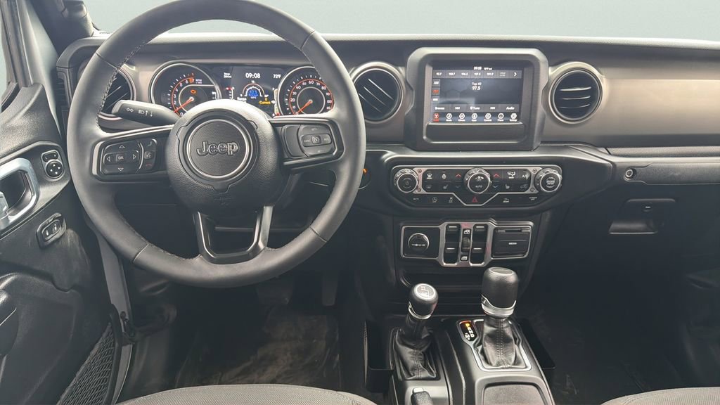 Used 2023 Jeep Gladiator Sport AWD/4WD image 29
