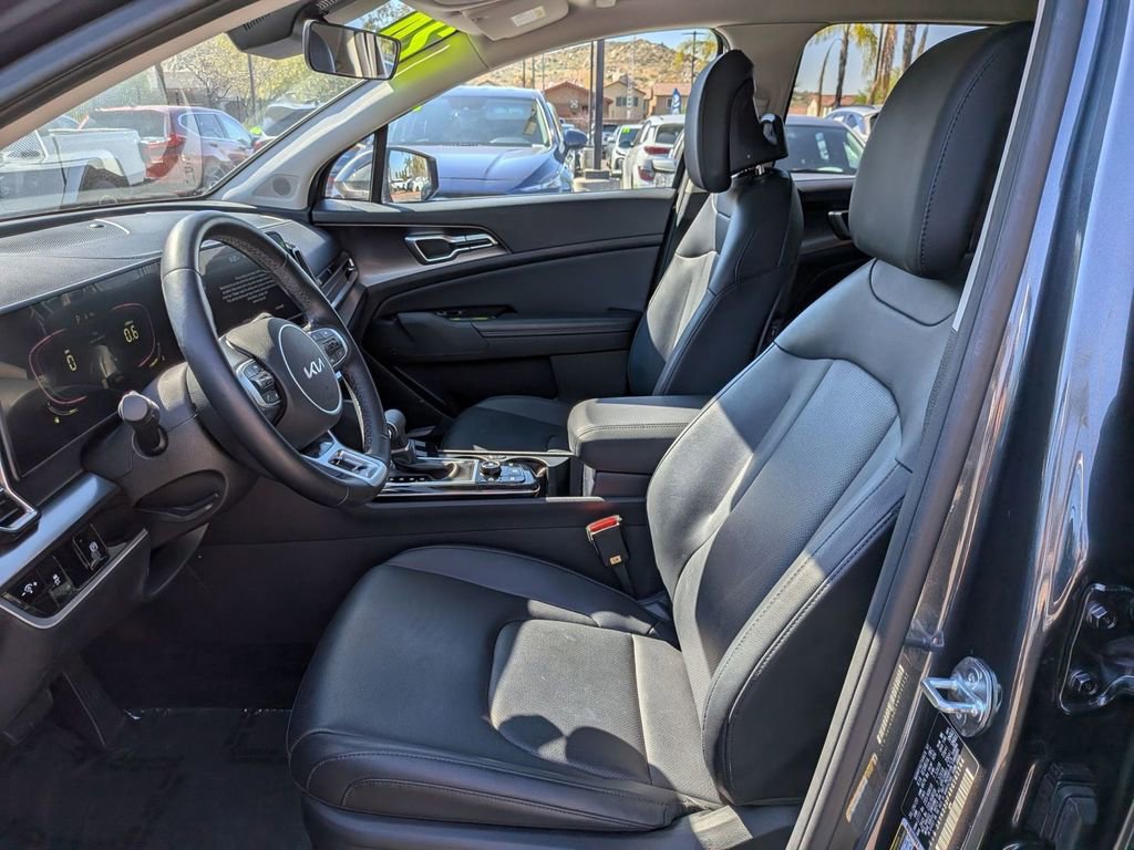 Used 2024 Kia Sportage EX image 16