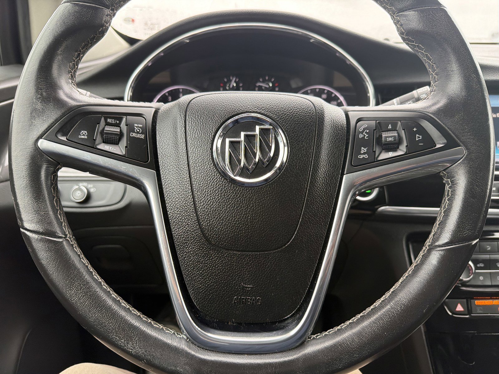 Used 2018 Buick Encore Preferred image 25