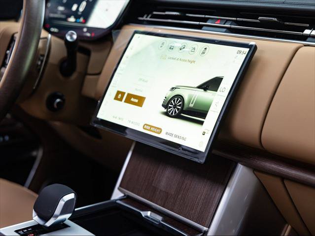 New 2026 Land Rover Range Rover Autobiography AWD/4WD image 29