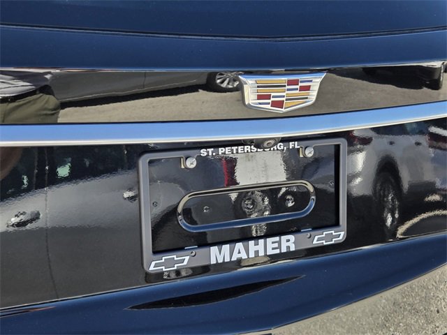 Used 2023 Cadillac XT6 Premium Luxury image 13