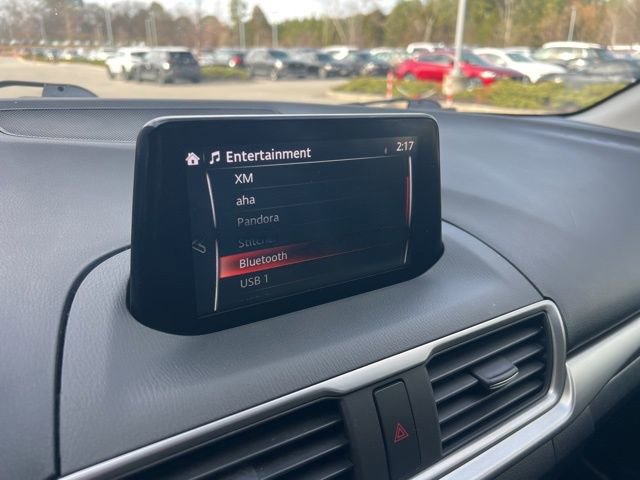 Used 2018 MAZDA MAZDA3 Touring image 19