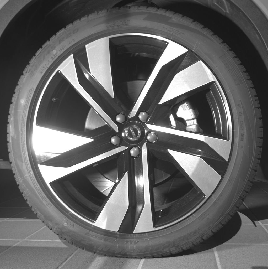 Used 2024 Volvo XC40 B5 Plus w/ Protection Package Premier AWD/4WD image 25