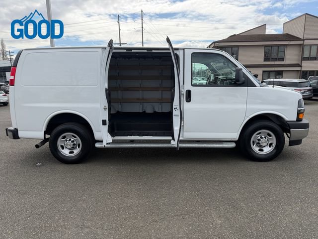 Used 2024 Chevrolet Express 2500 w/ Driver Convenience Package image 31