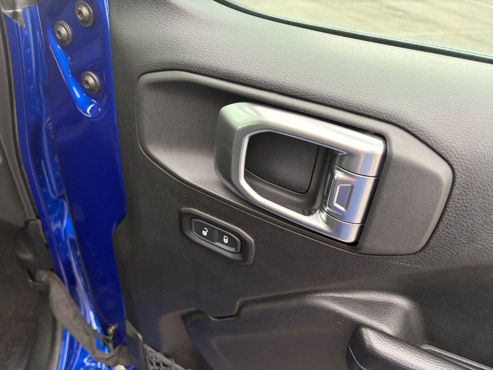Used 2019 Jeep Wrangler Unlimited Sport S AWD/4WD image 16