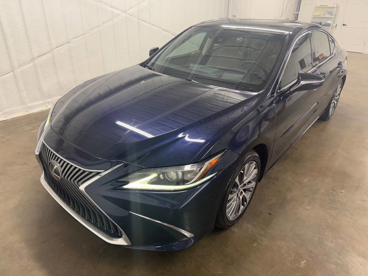Used 2019 Lexus ES 350 image 6