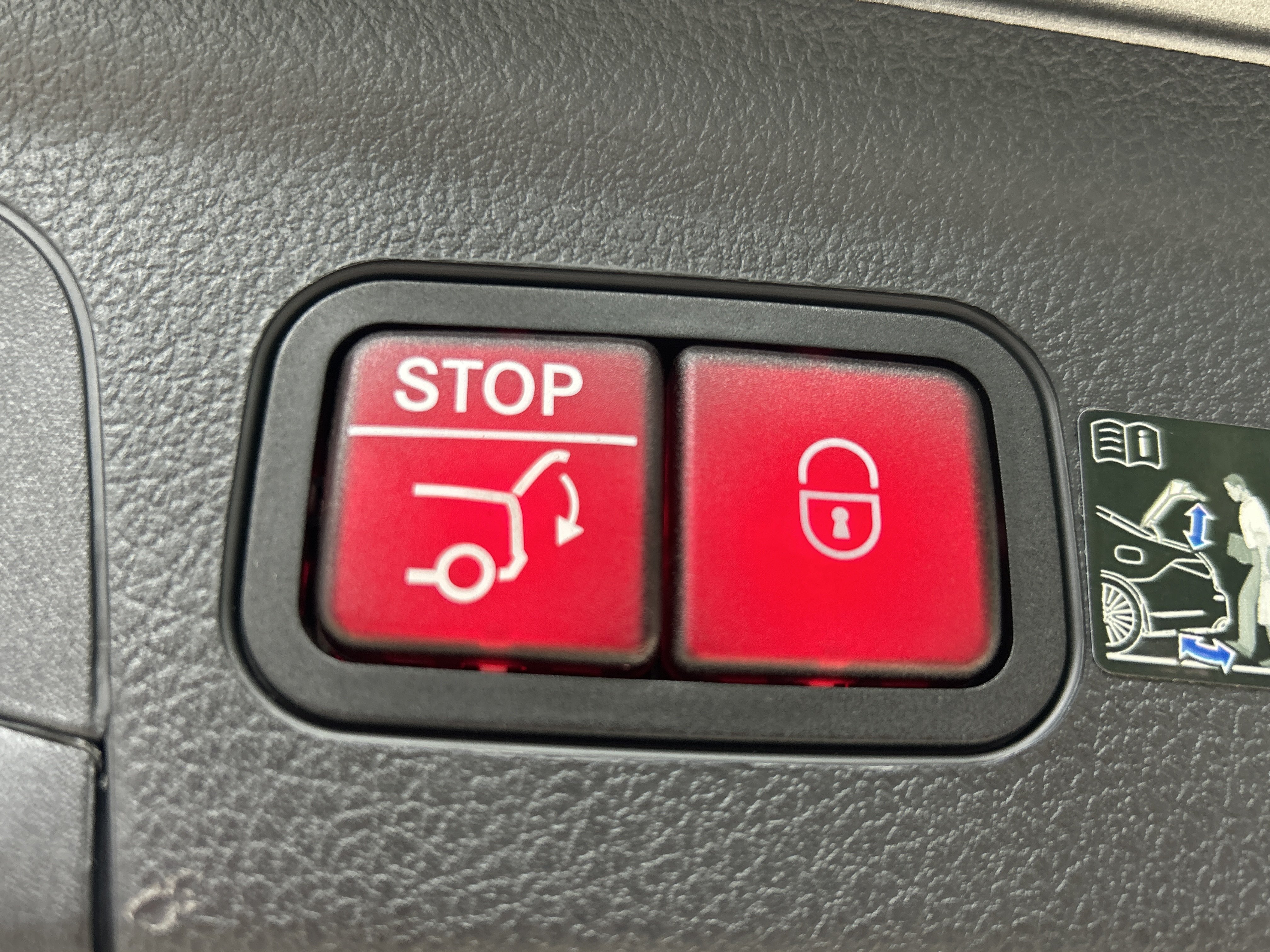 Certified 2025 Mercedes-Benz GLE 350 4MATIC image 11