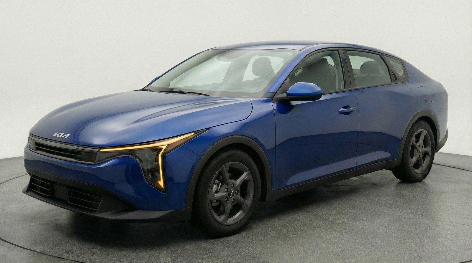 Used 2025 Kia K4 FWD image 3