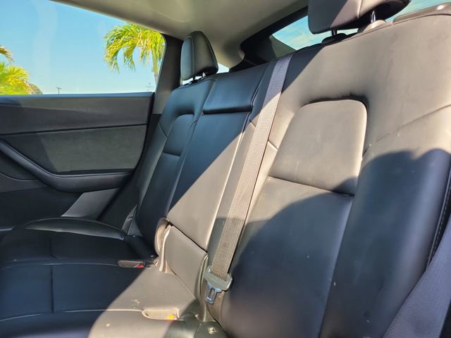 Used 2022 Tesla Model Y Long Range image 8