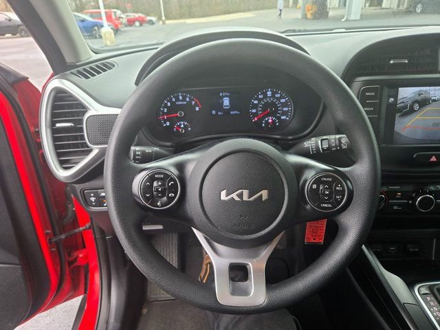 Used 2022 Kia Soul LX w/ Technology Package image 16