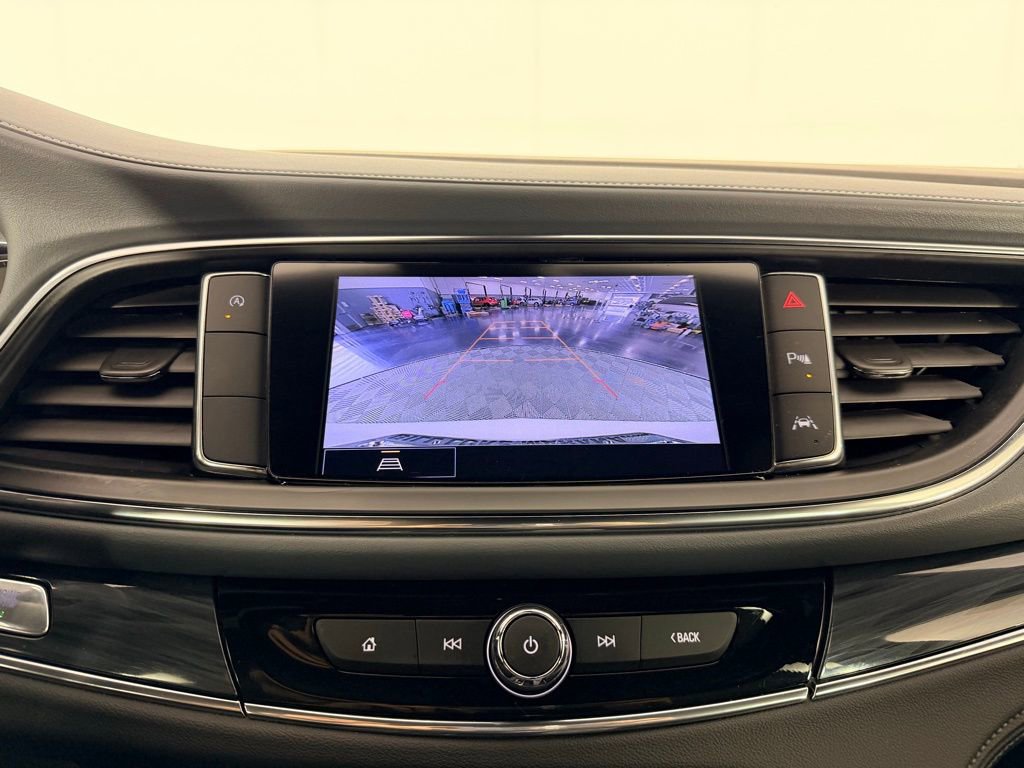 Used 2023 Buick Enclave Essence FWD image 21