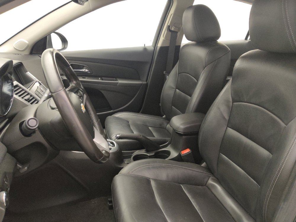 Used 2016 Chevrolet Cruze LT w/ Sun, Sound and Sport Package image 17