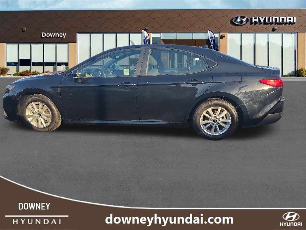 Used 2025 Toyota Camry LE FWD image 2