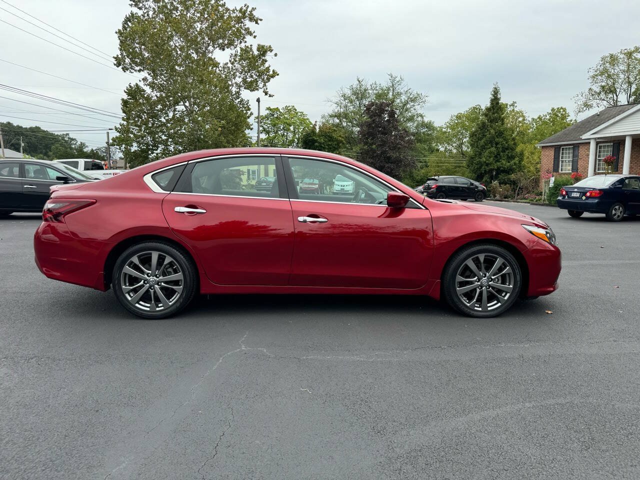 Used 2018 Nissan Altima 2.5 SR w/ SR Special Edition FWD image 5
