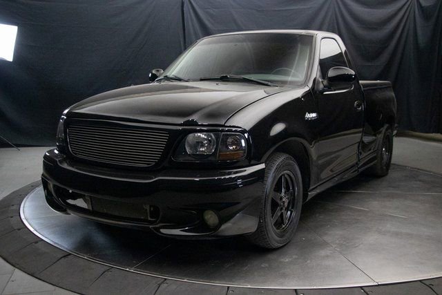 Used 2002 Ford F150 Lightning RWD image 7