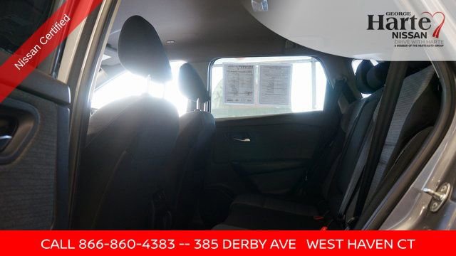 Used 2023 Nissan Rogue SV image 32
