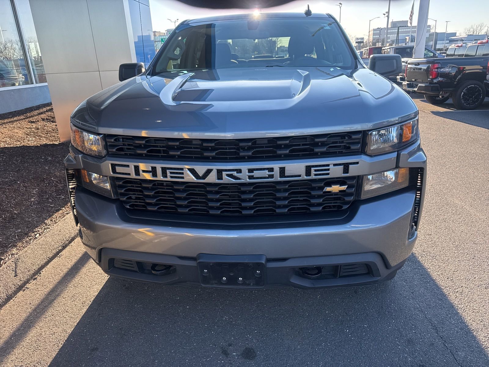 Used 2021 Chevrolet Silverado 1500 Custom image 2