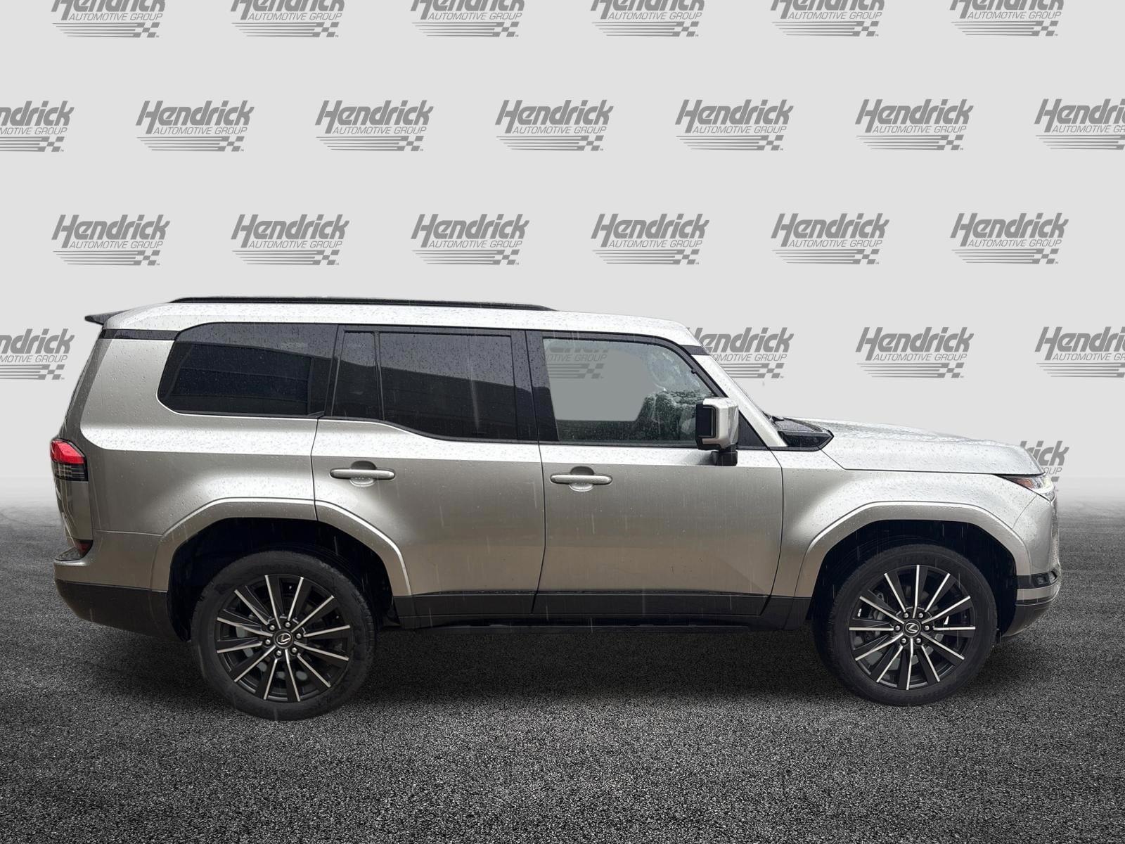 Certified 2024 Lexus GX 550 w/ Accessory Package (31) AWD/4WD image 11