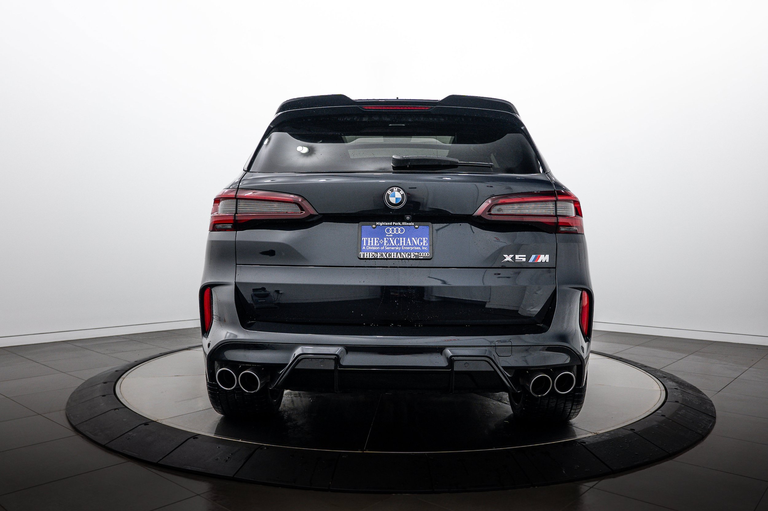 Used 2021 BMW X5 M w/ Executive Package AWD/4WD image 24