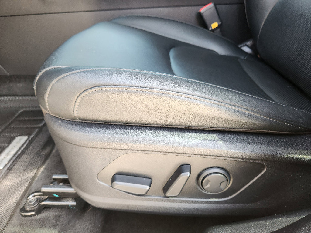 Certified 2024 Kia Sportage EX image 24