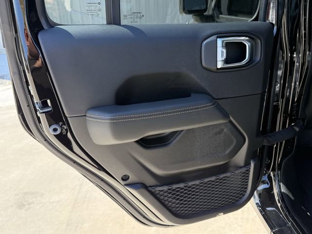 New 2025 Jeep Wrangler Sahara w/ Technology Group image 16