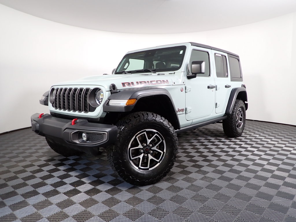Used 2024 Jeep Wrangler Unlimited Rubicon AWD/4WD image 2