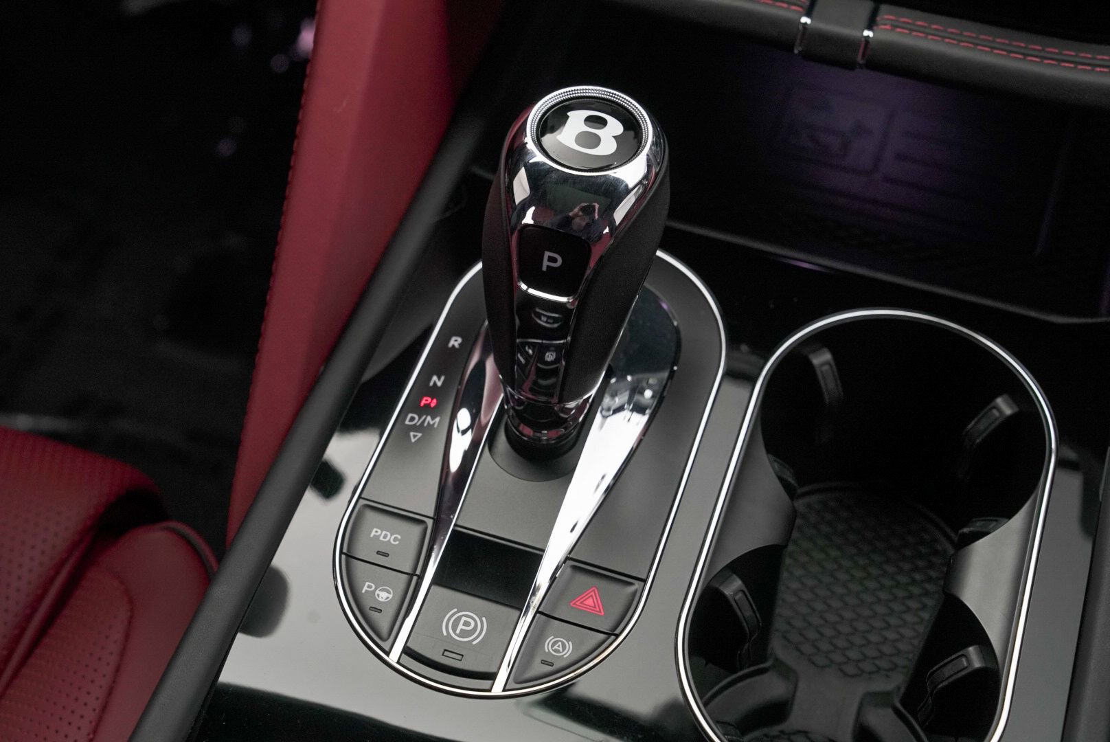 Used 2022 Bentley Bentayga image 39