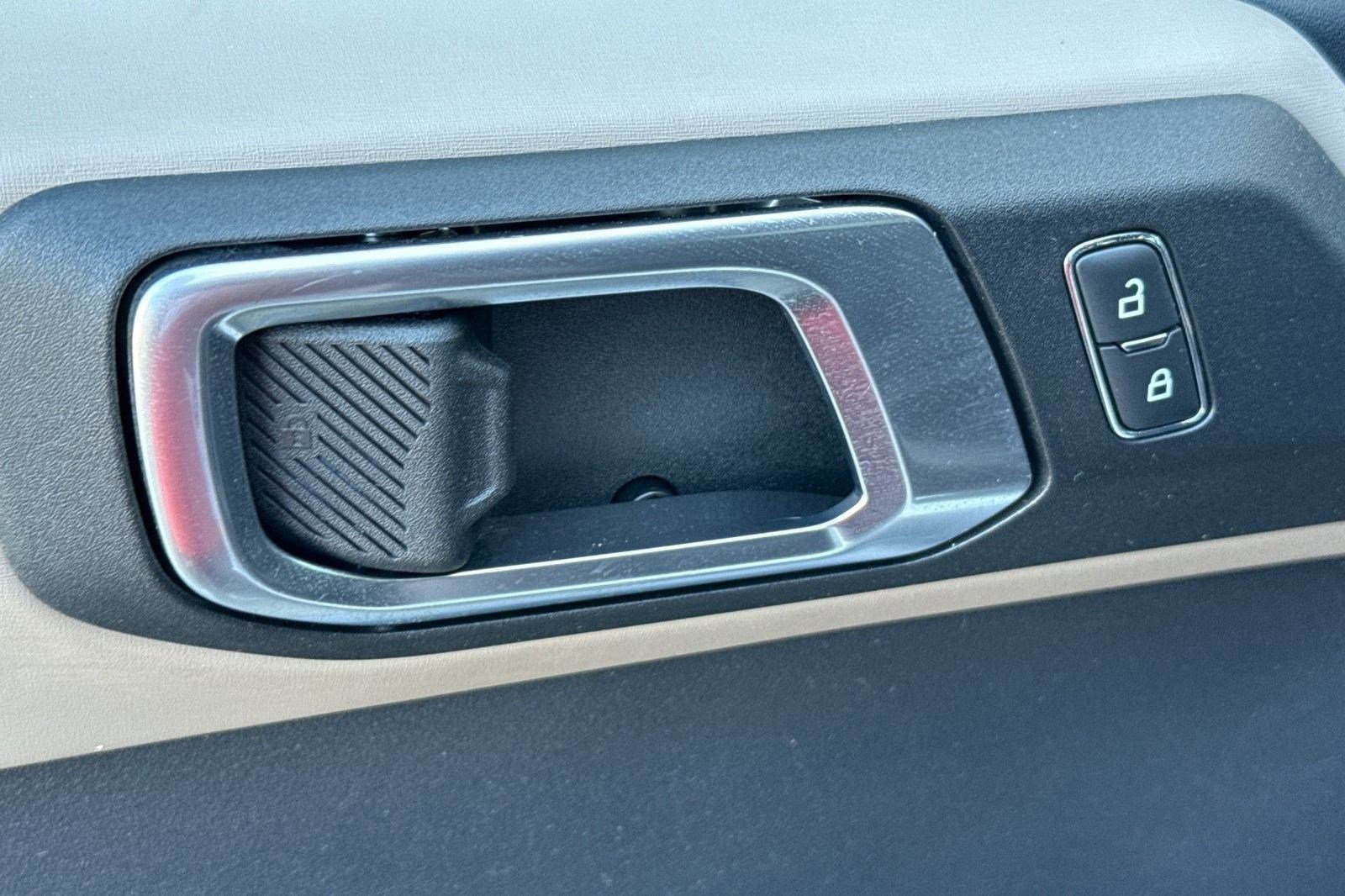 Used 2022 Ford Bronco Wildtrak image 22