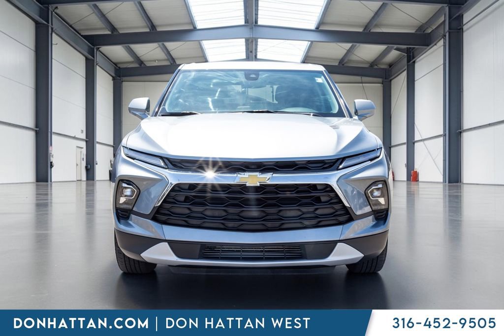 Used 2025 Chevrolet Blazer LT AWD/4WD image 24