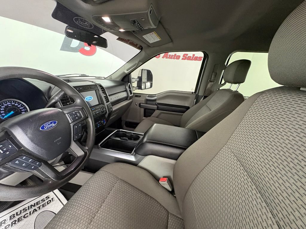 Used 2019 Ford F250 XLT w/ XLT Premium Package AWD/4WD image 17