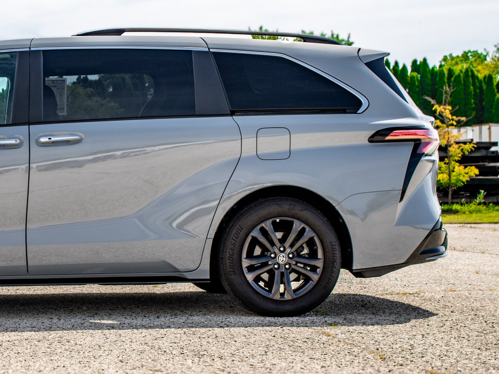 Used 2024 Toyota Sienna XSE w/ XSE Plus Package AWD/4WD image 48