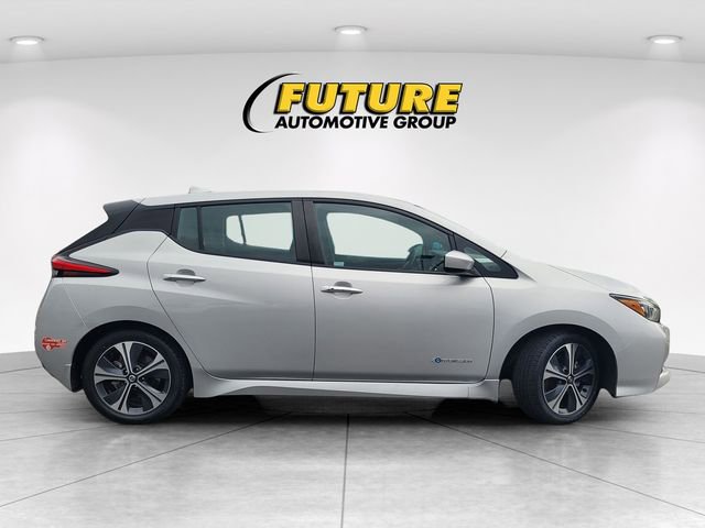 Used 2018 Nissan Leaf SV w/ SV Technology Package image 3
