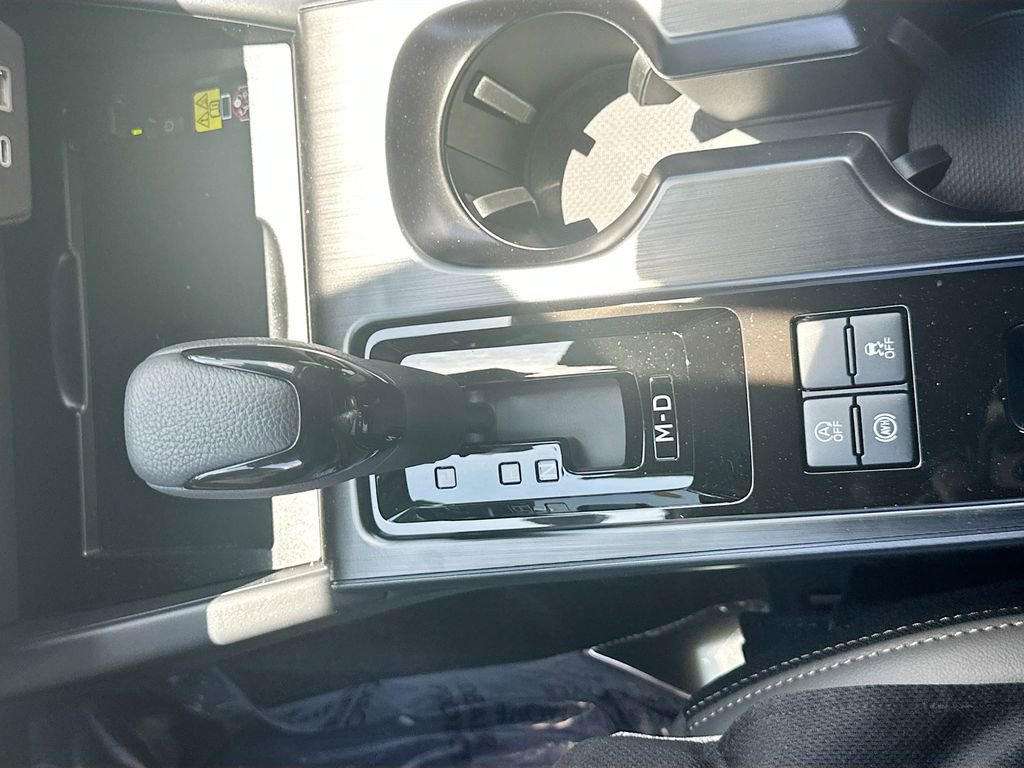 New 2026 Subaru Outback Limited AWD/4WD image 17