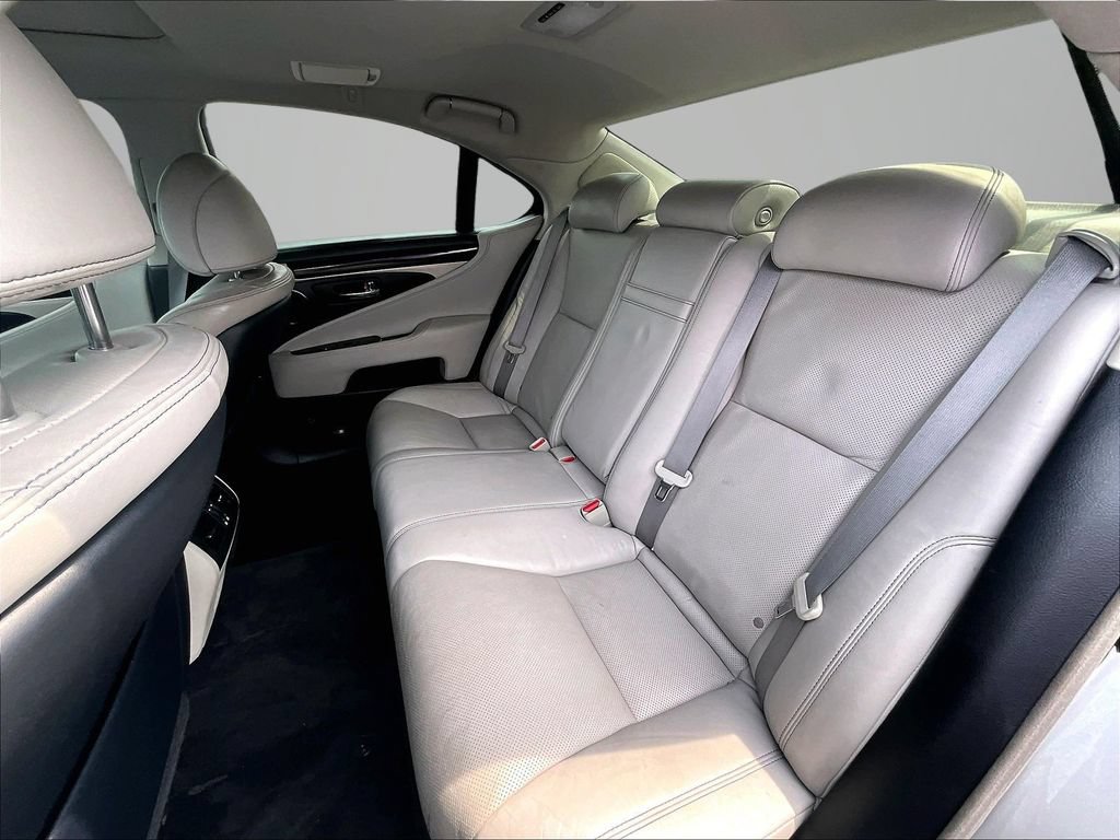 Used 2014 Lexus LS 460 AWD w/ Comfort Package image 26