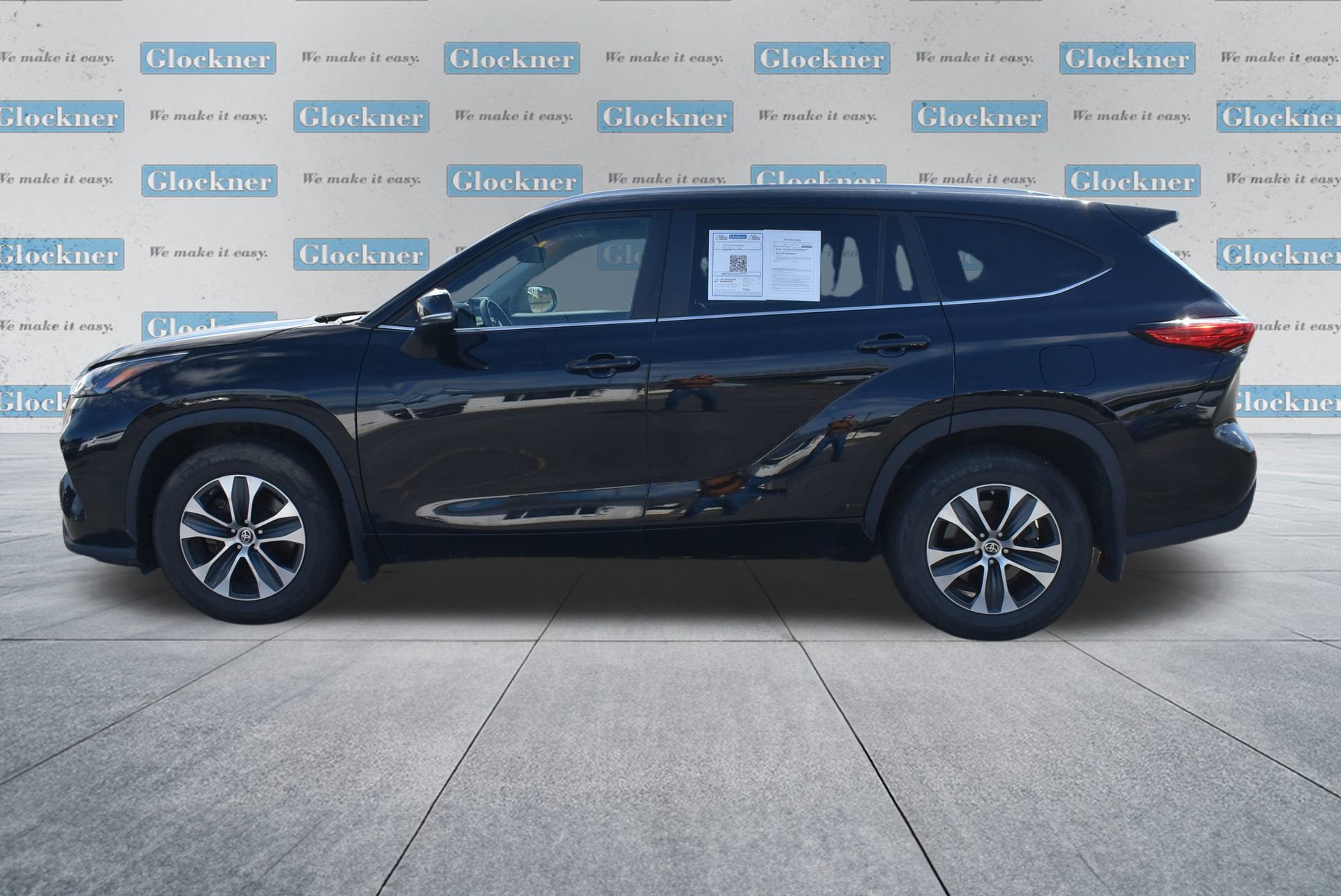 Used 2023 Toyota Highlander XLE image 8