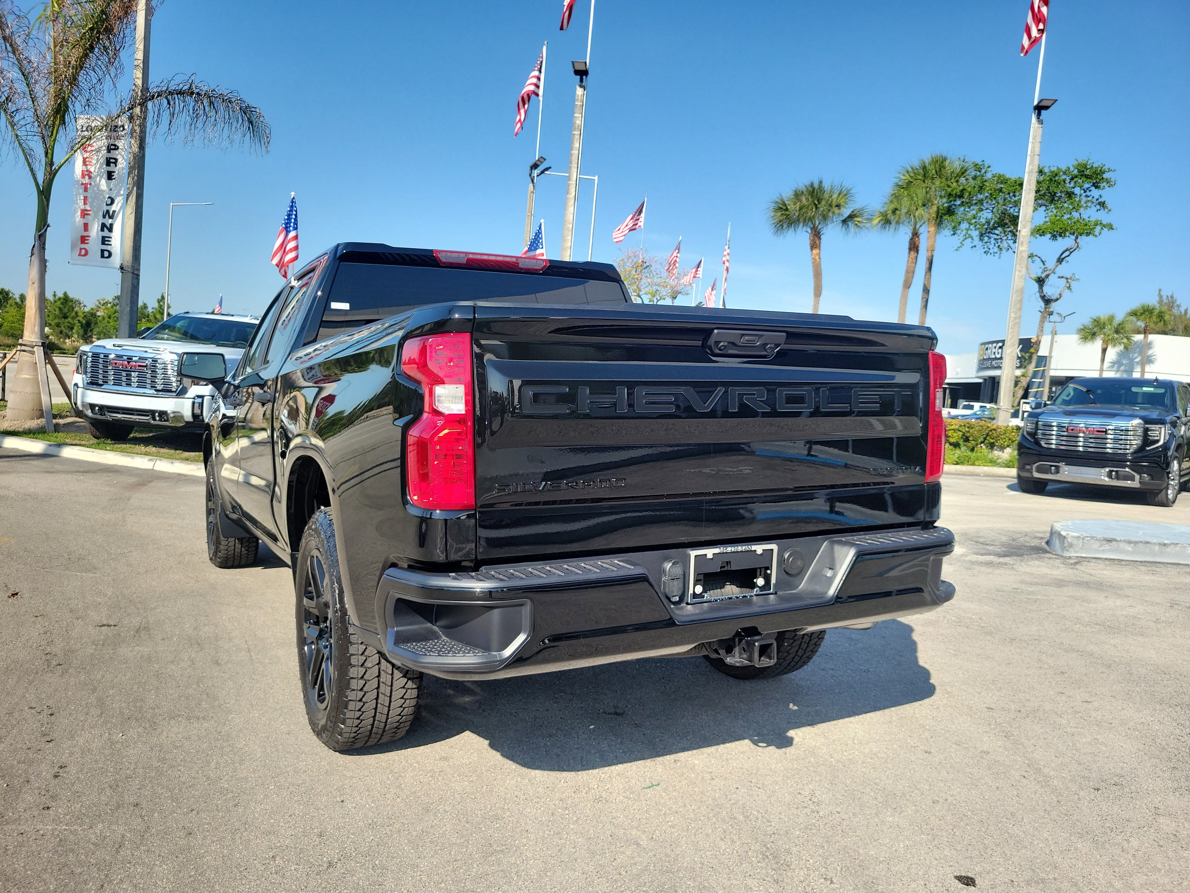 Used 2026 Chevrolet Silverado 1500 Custom w/ Turbomax Blackout Package RWD image 7