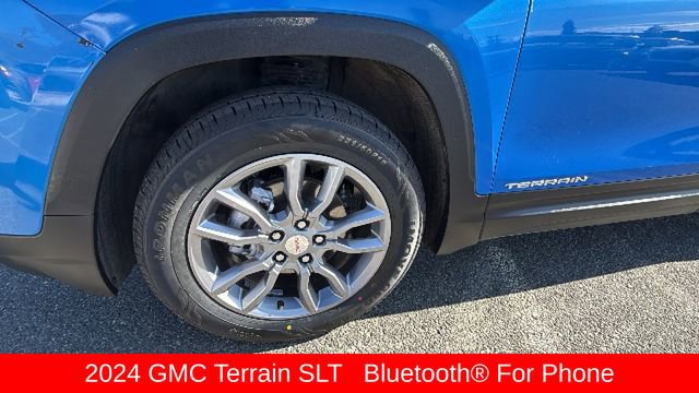 Used 2024 GMC Terrain SLT image 9