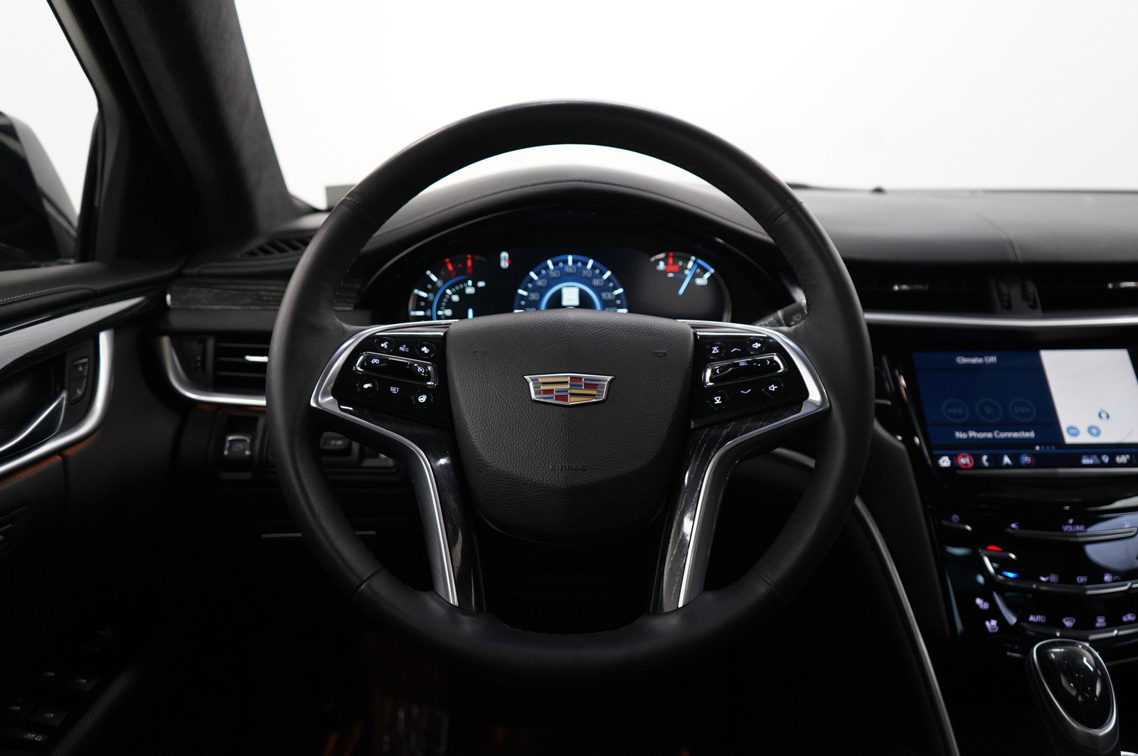 Used 2018 Cadillac XTS Vsport Platinum image 15