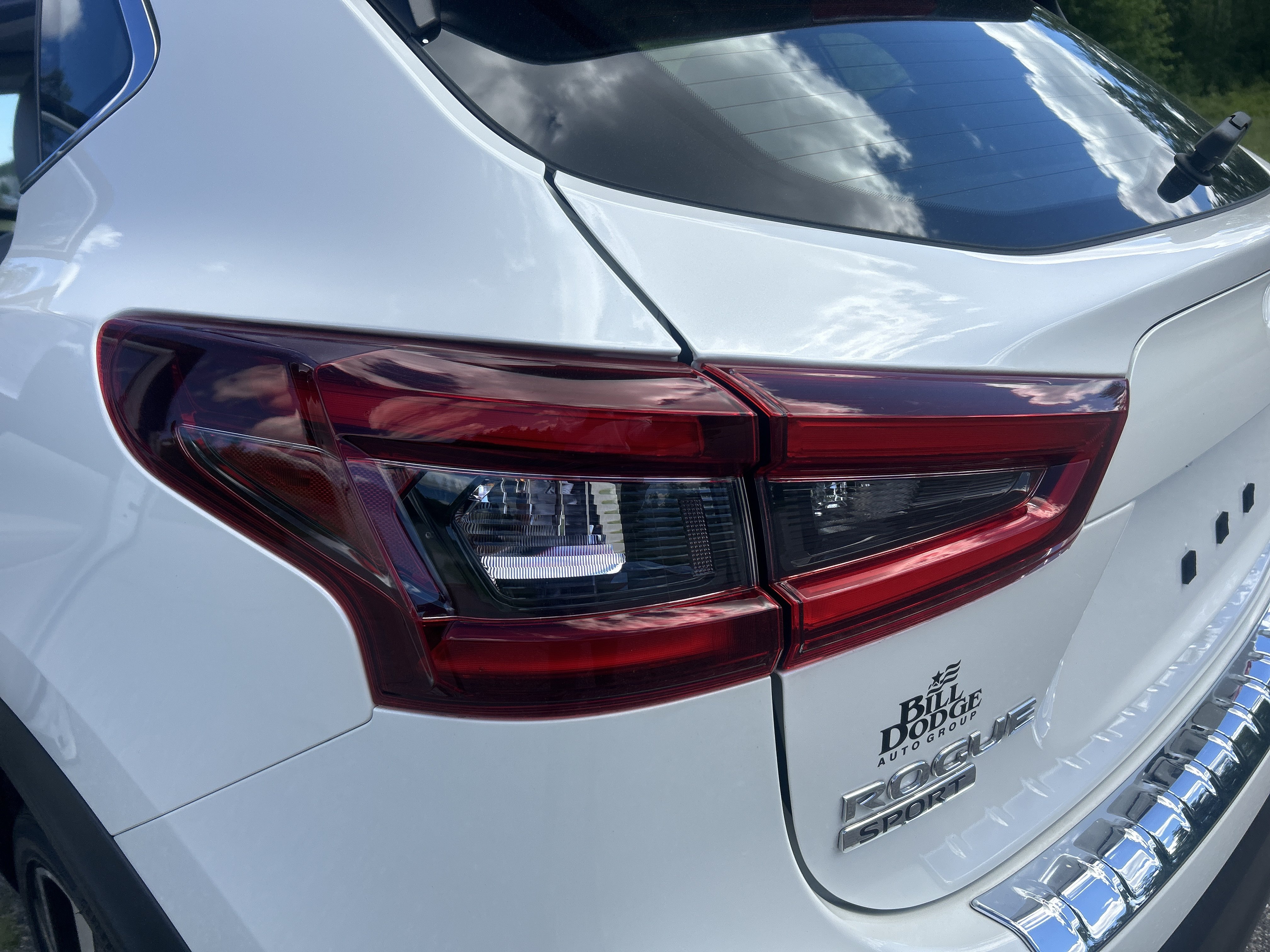 Certified 2022 Nissan Rogue Sport SL AWD/4WD image 11