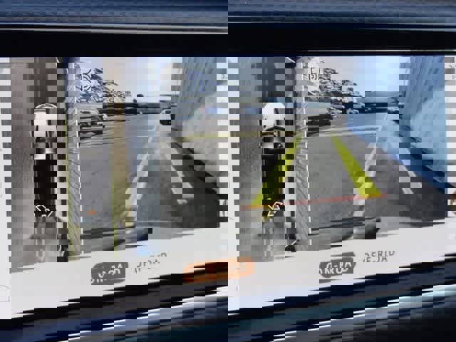 Used 2021 Land Rover Range Rover Velar R-Dynamic S image 26