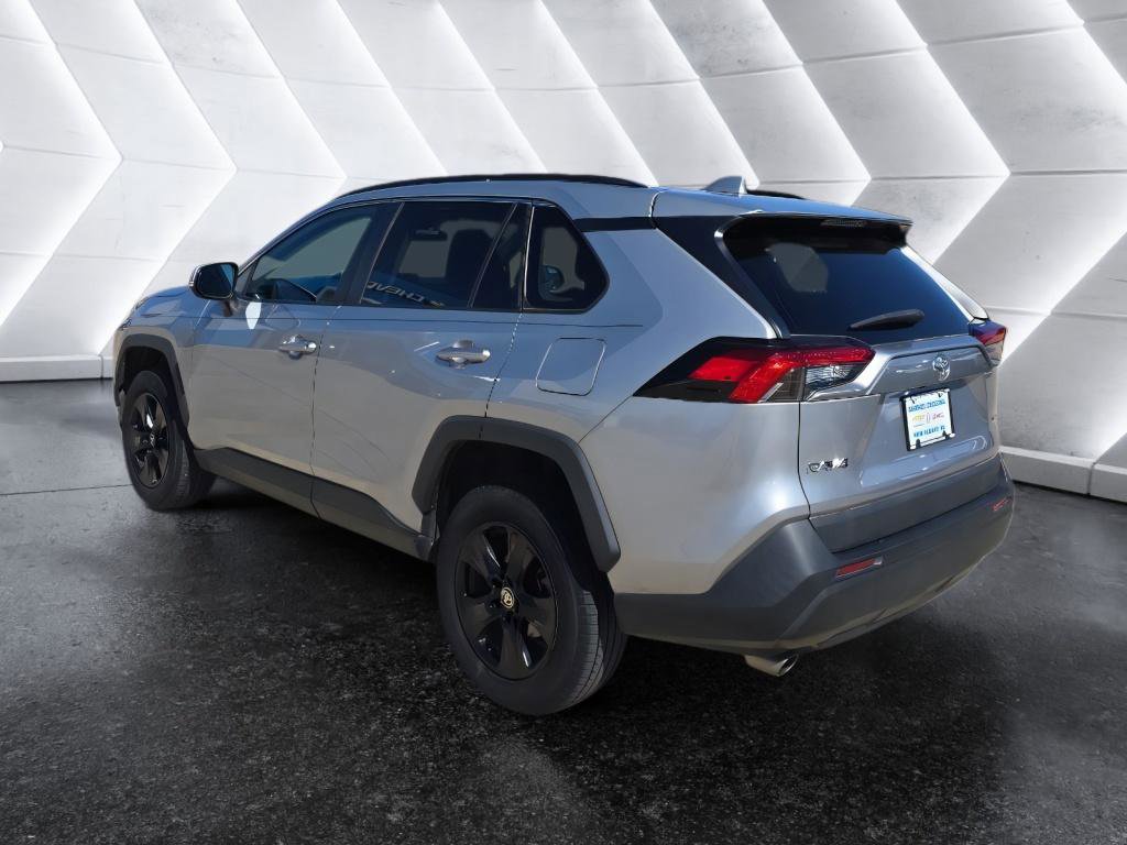 Used 2021 Toyota RAV4 XLE image 7