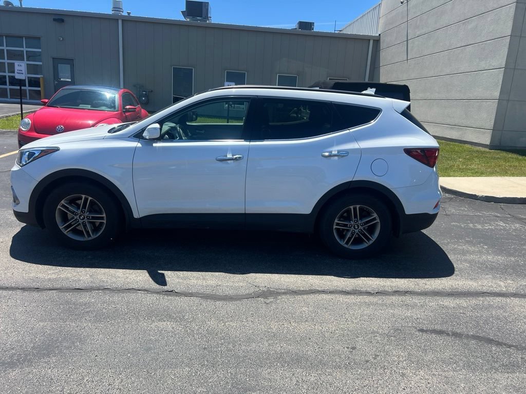 Used 2018 Hyundai Santa Fe Sport w/ 2.4L Tech Package 04 AWD/4WD image 2