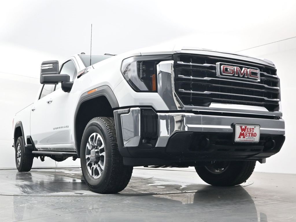 Used 2024 GMC Sierra 2500 SLE w/ SLE Value Package; image 31