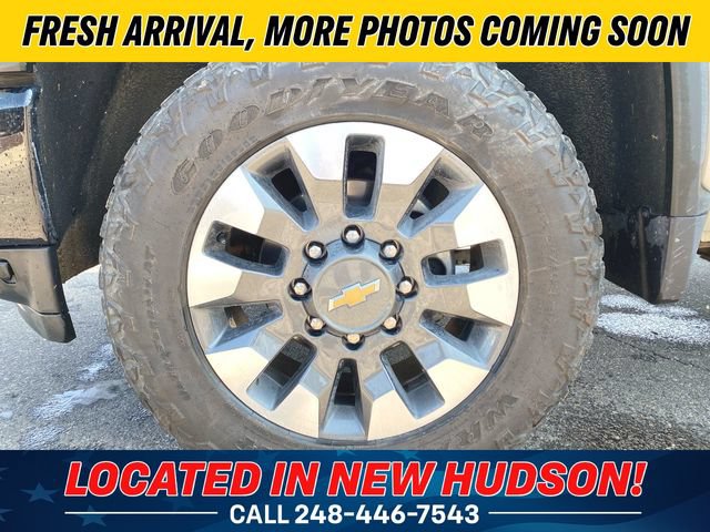 Used 2021 Chevrolet Silverado 2500 Custom w/ Custom Value Package AWD/4WD image 13