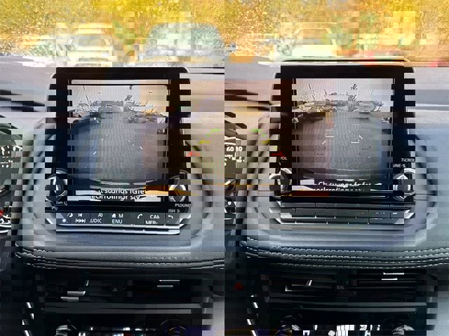 Used 2023 Nissan Rogue SV image 29