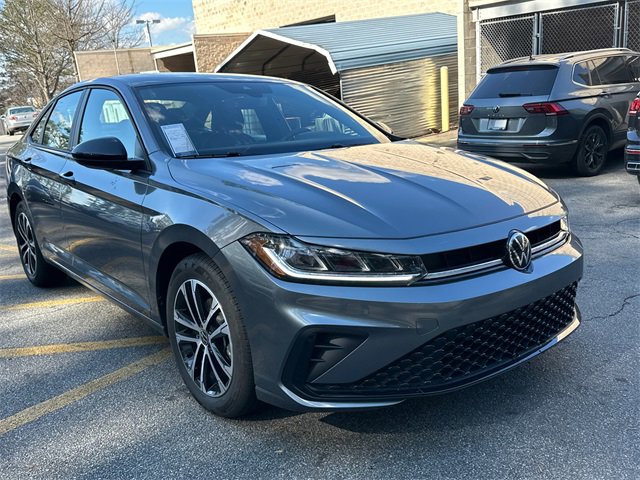 Used 2025 Volkswagen Jetta Sport image 3